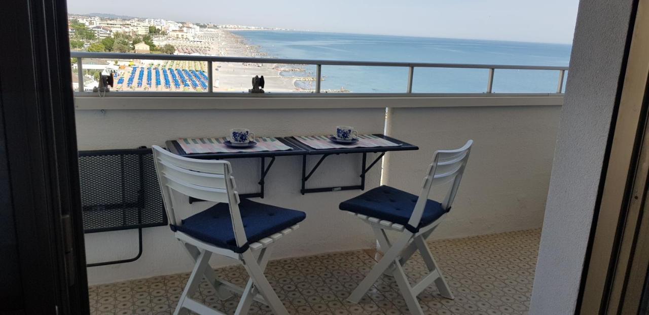 Apartamento Sul Mare... Misano Adriatico Exterior foto